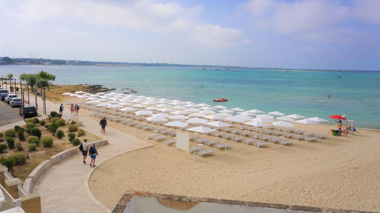 Hotel Riva Del Sole ポルト・チェザーレオ エクステリア 写真